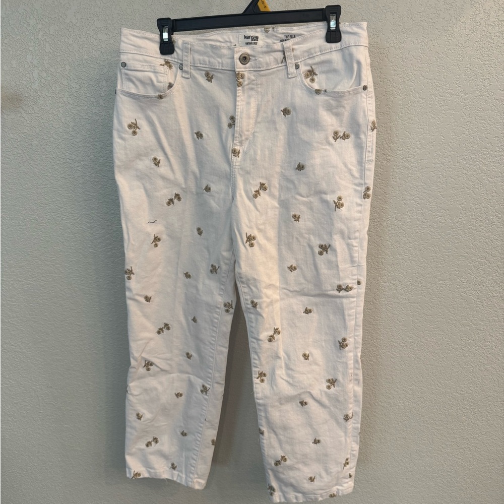 Kensie White Embroidered Floral High Rise Jeans